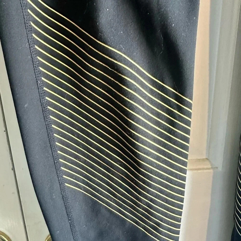 Mono b black leggings with gold accent stripes. Size M - Picture 4 of 9